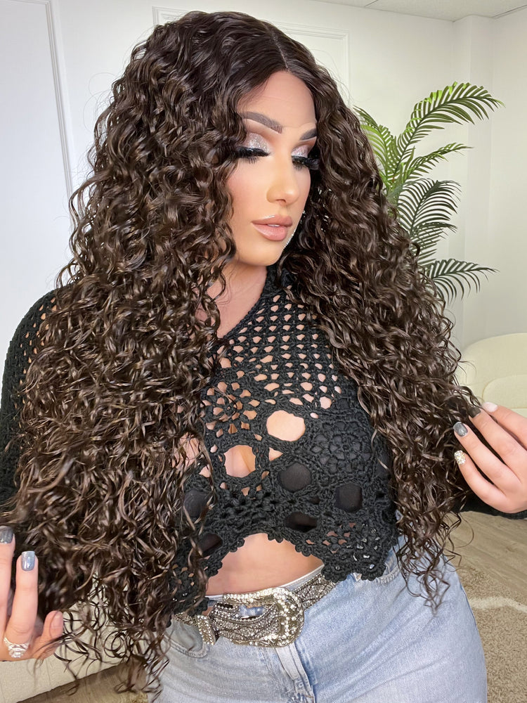 Mucho Lace Front Wig (Wet Look)