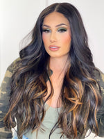 Suiza Lace Front Wig (Free Part)